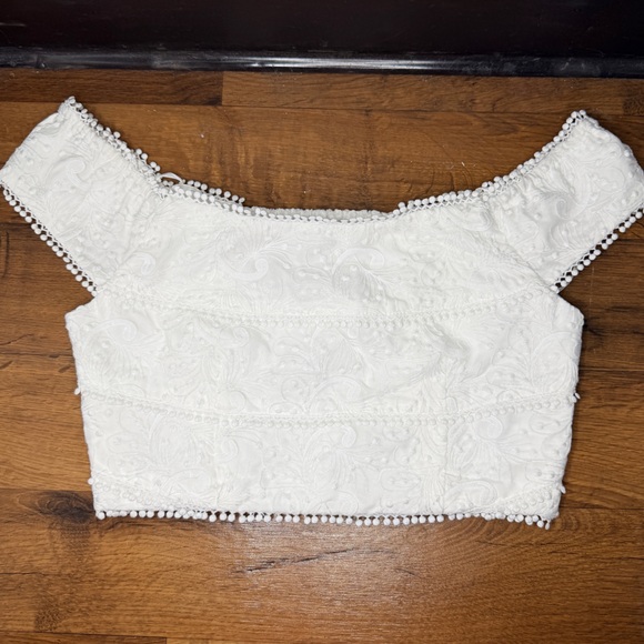 NWT DO + BE laced with pompom trims - Picture 7 of 7